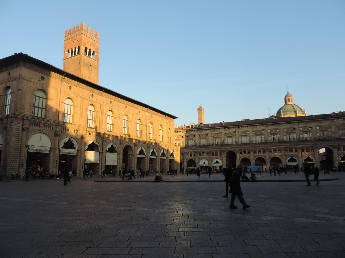 B&B Piazza Grande Болонья Экстерьер фото